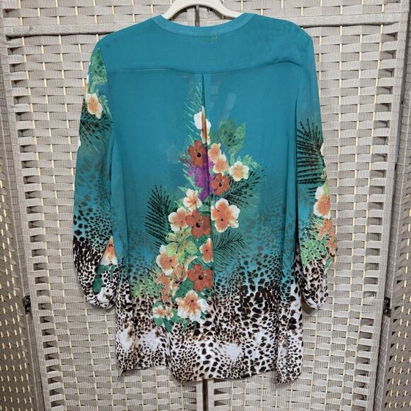 Soft Surroundings Georgette Tunic Top Size L Green Animal Print Roll Tab Sleeves - Picture 2 of 10